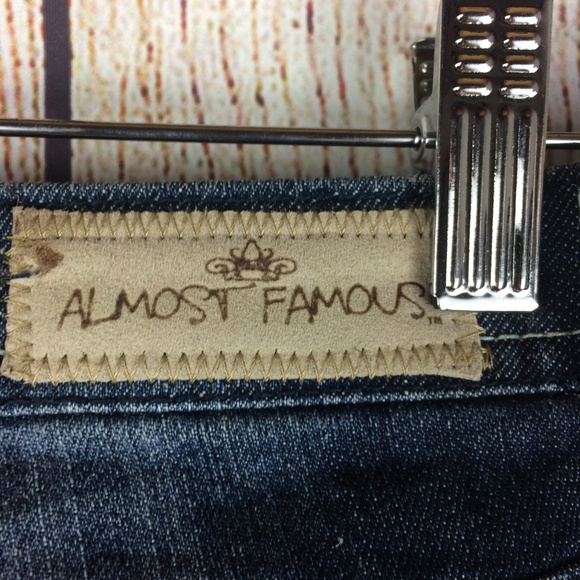 **SOLD** Whiskered & Distressed Jeans Sz 3 - Picture 5 of 8